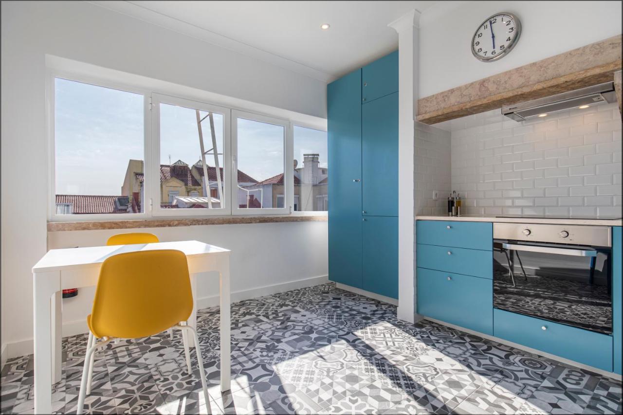 Lovelystay - Sunny 1Bdr Apartment W/Terrace Лиссабон Экстерьер фото