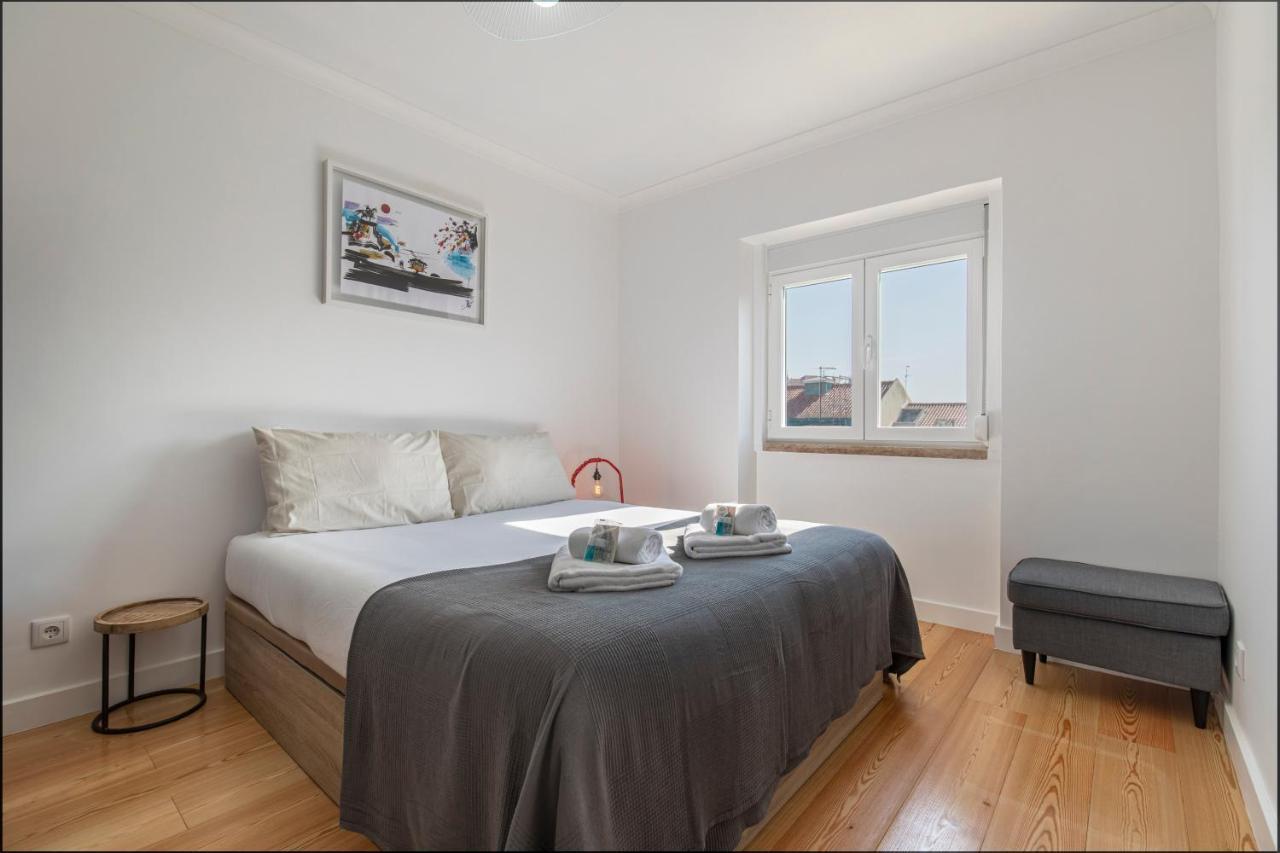 Lovelystay - Sunny 1Bdr Apartment W/Terrace Лиссабон Экстерьер фото