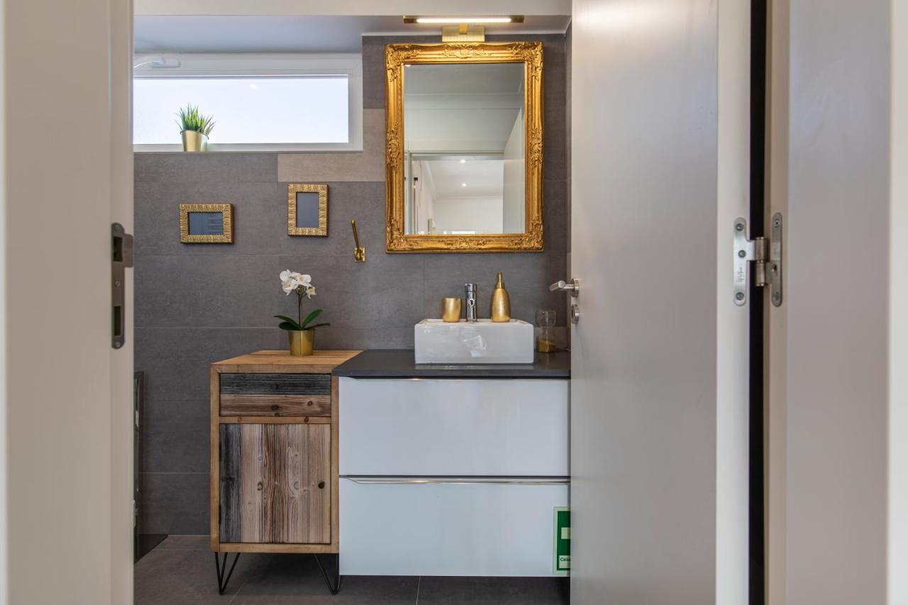 Lovelystay - Sunny 1Bdr Apartment W/Terrace Лиссабон Экстерьер фото