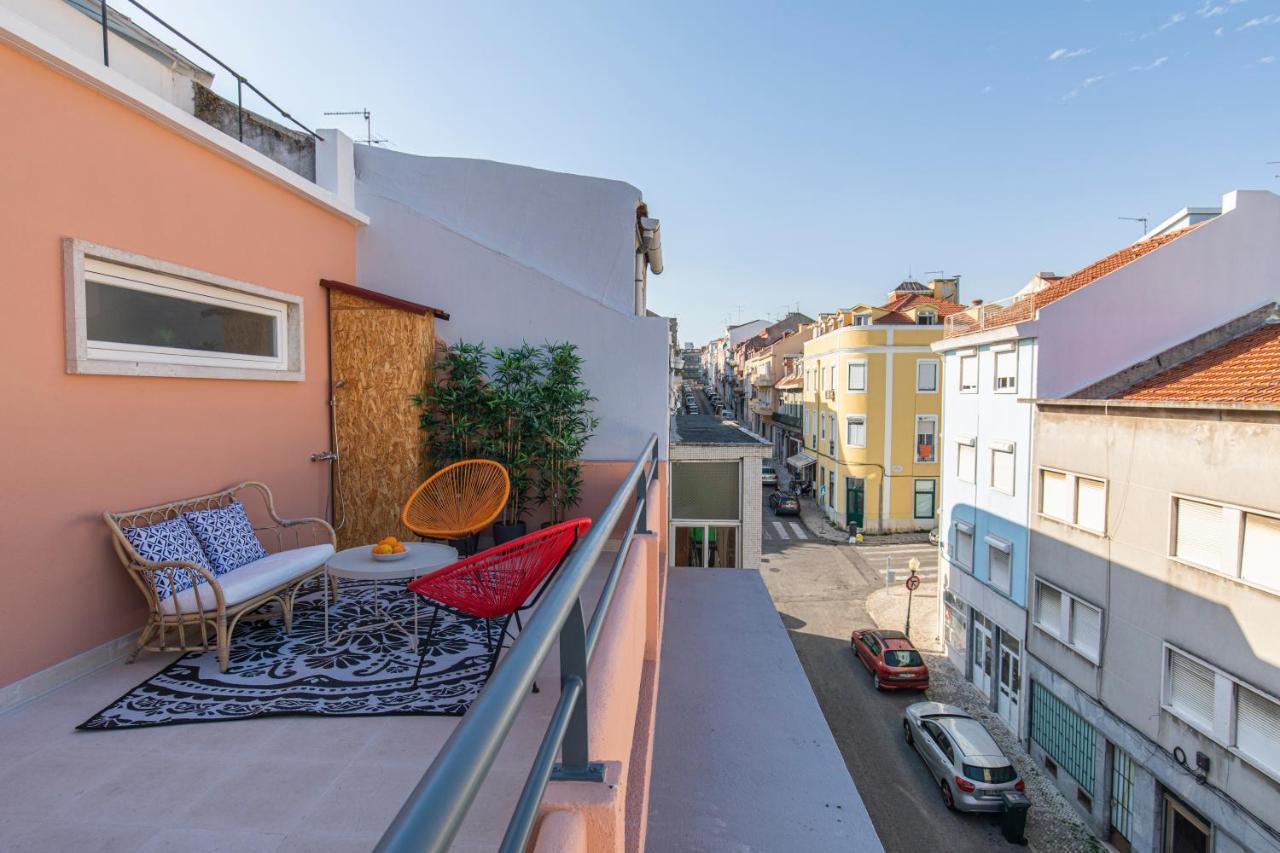 Lovelystay - Sunny 1Bdr Apartment W/Terrace Лиссабон Экстерьер фото