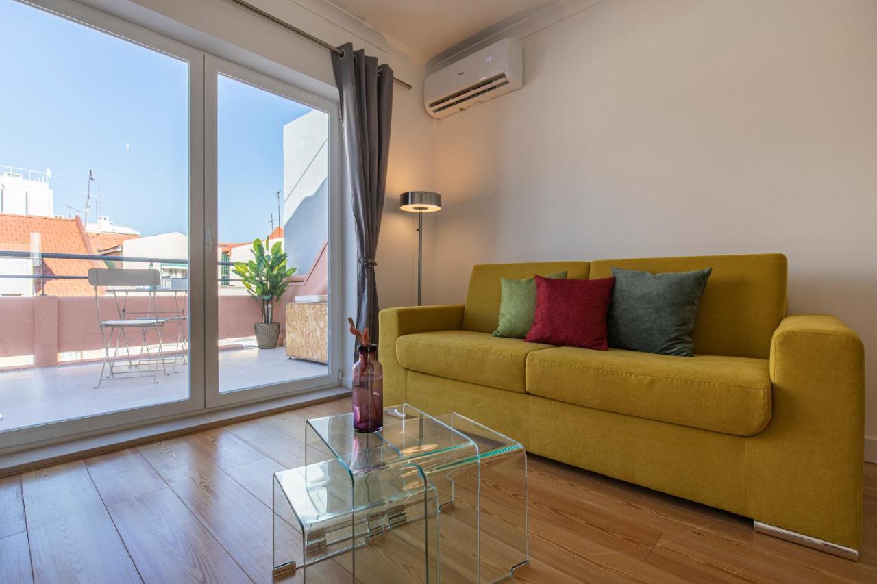Lovelystay - Sunny 1Bdr Apartment W/Terrace Лиссабон Экстерьер фото